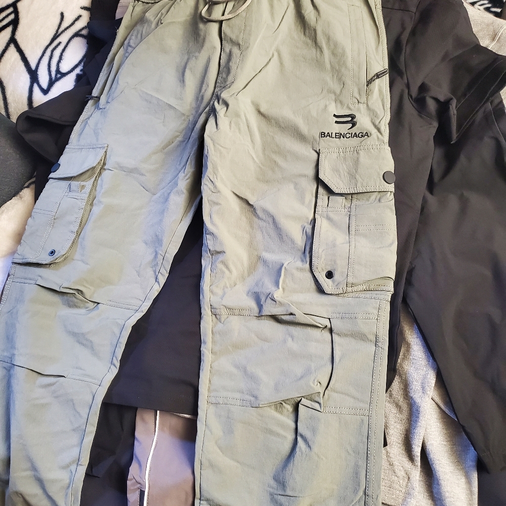 Belenciaga Cargo Pants (L)